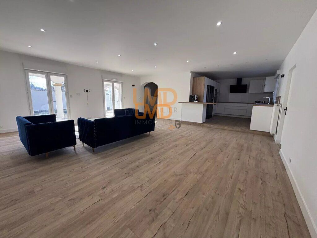 Photo 10 : Villa à Mirefleurs avec Équipements Modernes