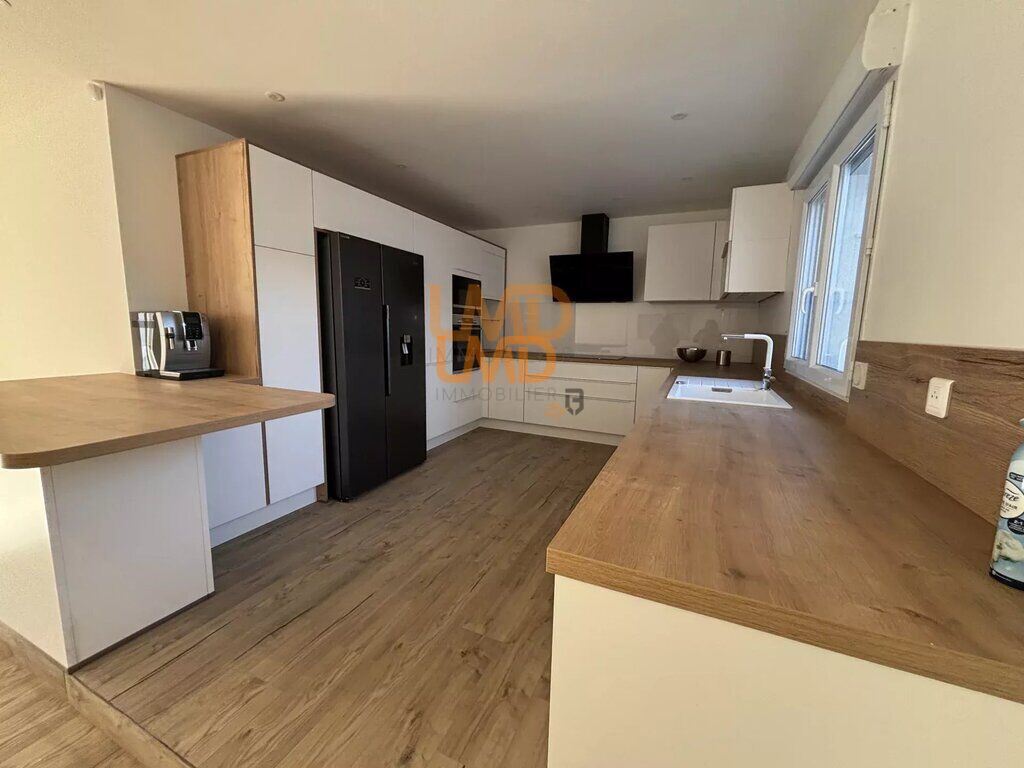 Photo 1 : Villa à Mirefleurs avec Équipements Modernes