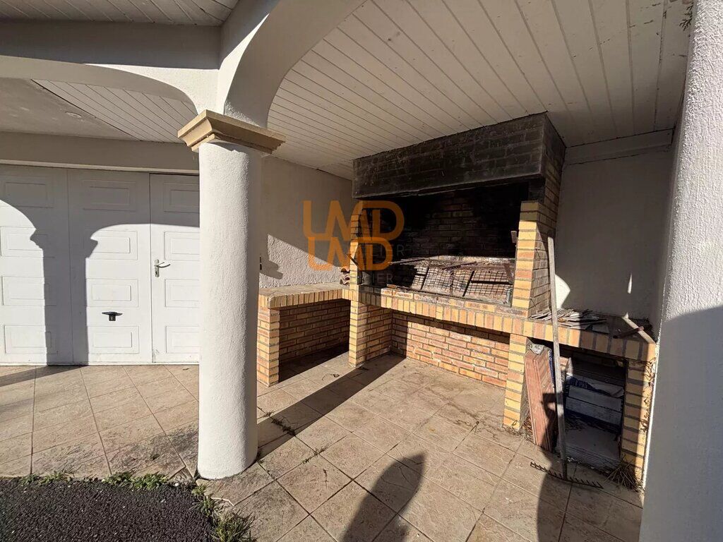 Photo 7 : Villa à Mirefleurs avec Équipements Modernes