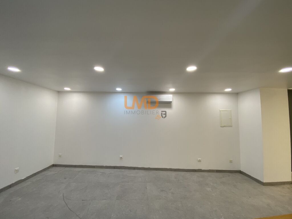 Photo 2 : Murs commerciaux