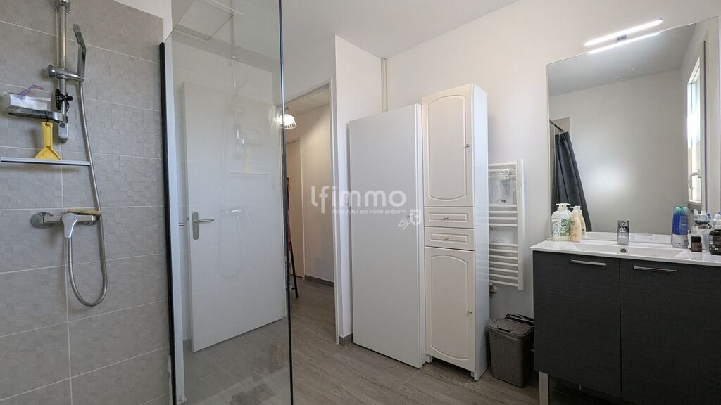 Photo 11 : Maison de 2020 - Jardin de 170 m² - Peyrolles en provence