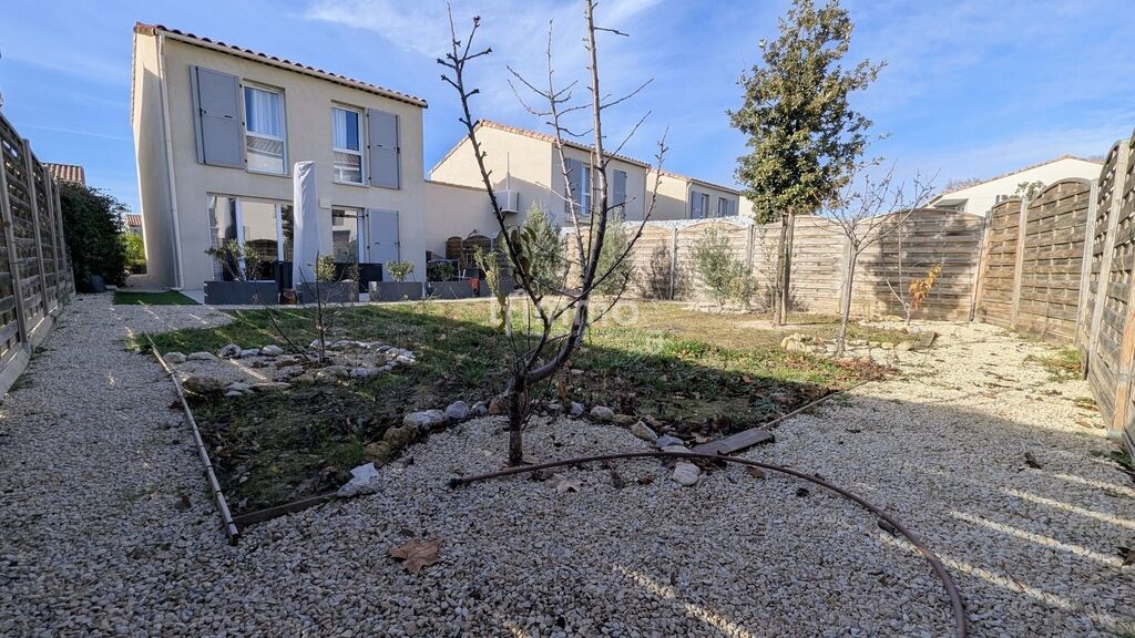 Photo 1 : Maison de 2020 - Jardin de 170 m² - Peyrolles en provence