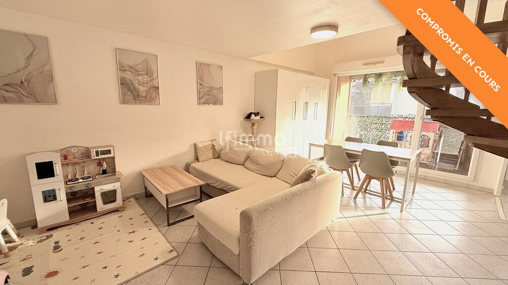 Photo 8 : Duplex de charme T4 3 ch. 87 m² terrasse 8m² garage