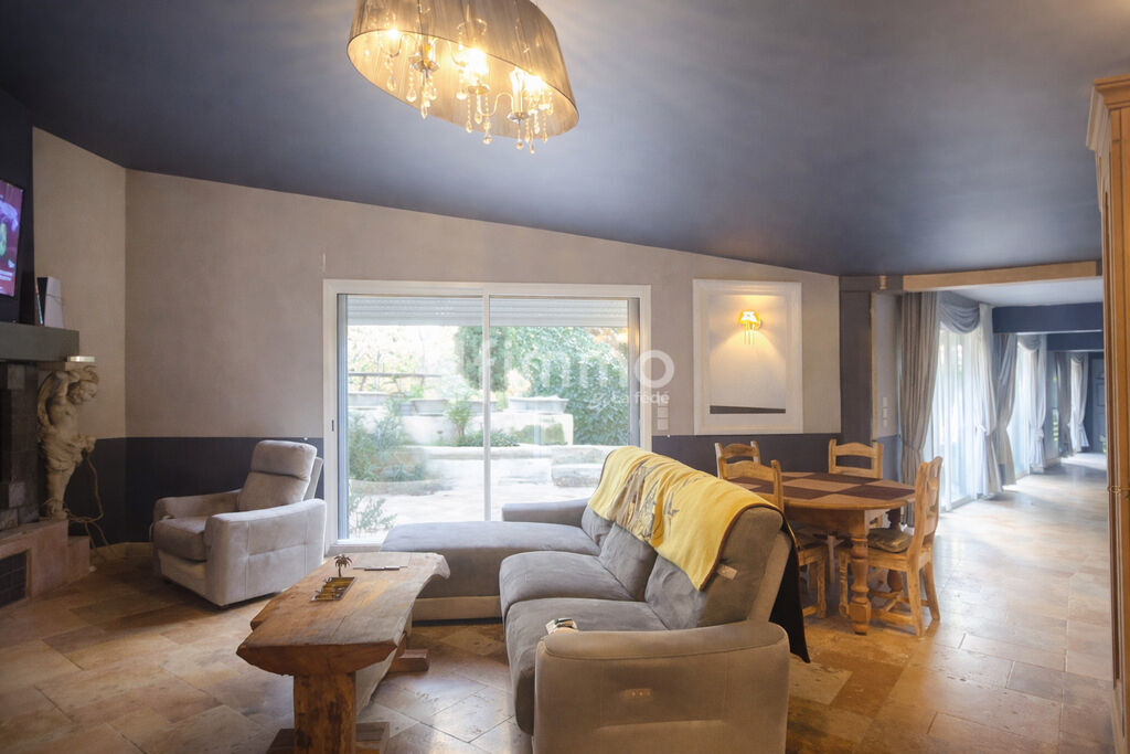 Photo 3 : Ensemble immobilier avec usage pro 500 M2 et habitations 250 m2