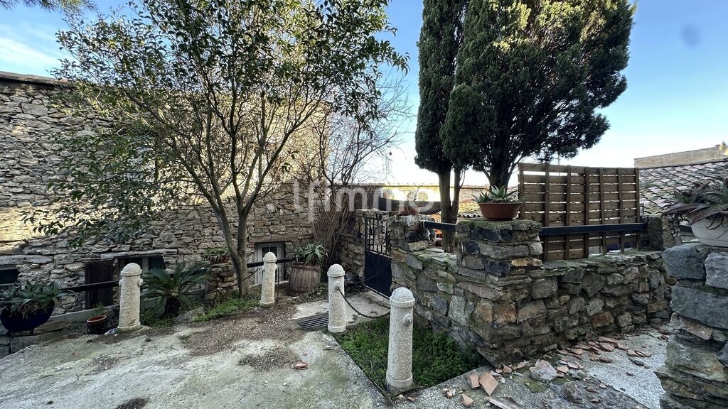 Photo 9 : Ensemble immobilier avec usage pro 500 M2 et habitations 250 m2