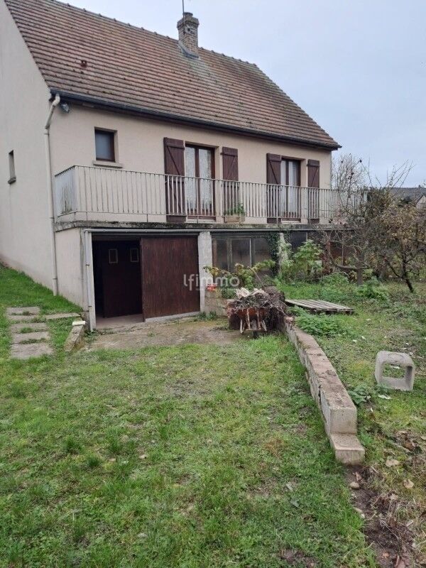 Photo 1 : Maison plain-pied  à Neuilly saint Front