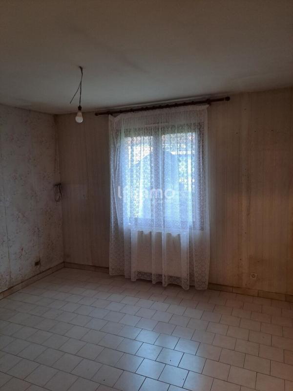 Photo 5 : Maison plain-pied  à Neuilly saint Front