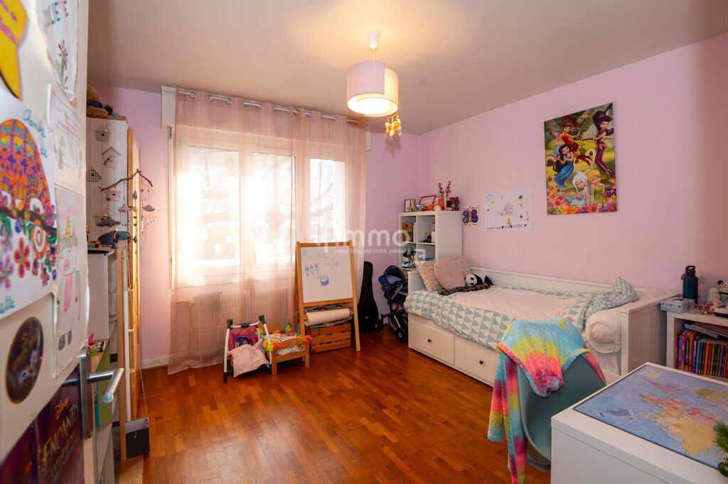 Photo 11 : Chaleureux appartement 4 pièces 91 m² env. à Strasbourg Stockfel