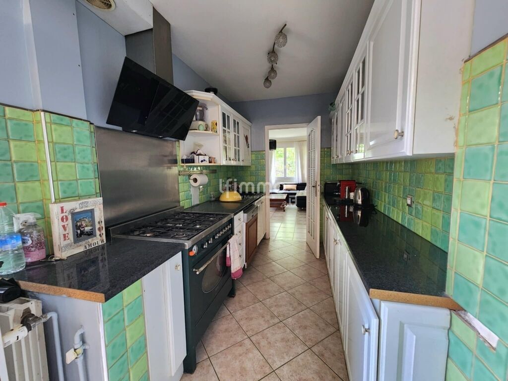 Photo 4 : Maison familiale avec jardin et dépendance