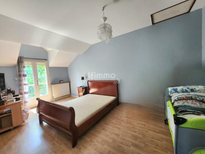 Photo 9 : Maison familiale avec jardin et dépendance