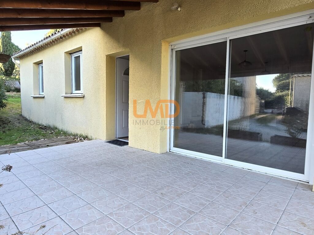 Photo 1 : Maison de plain-pied au calme, proche du village