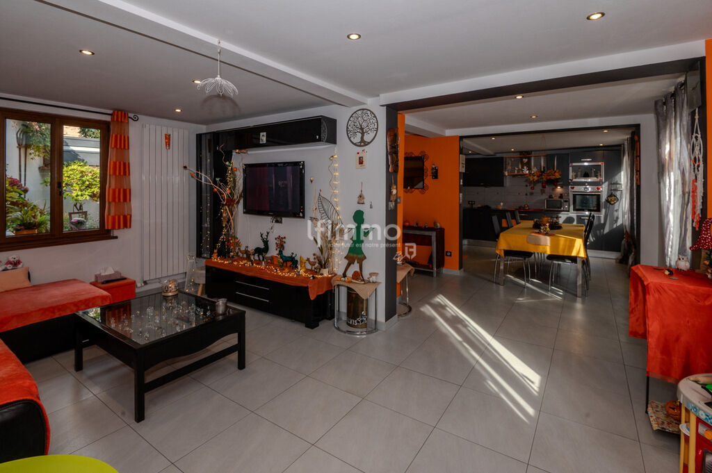 Photo 2 : Chaleureuse maison 6p. de 117 m² env. (138 m² env. au sol)