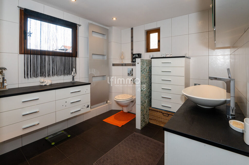 Photo 8 : Chaleureuse maison 6p. de 117 m² env. (138 m² env. au sol)