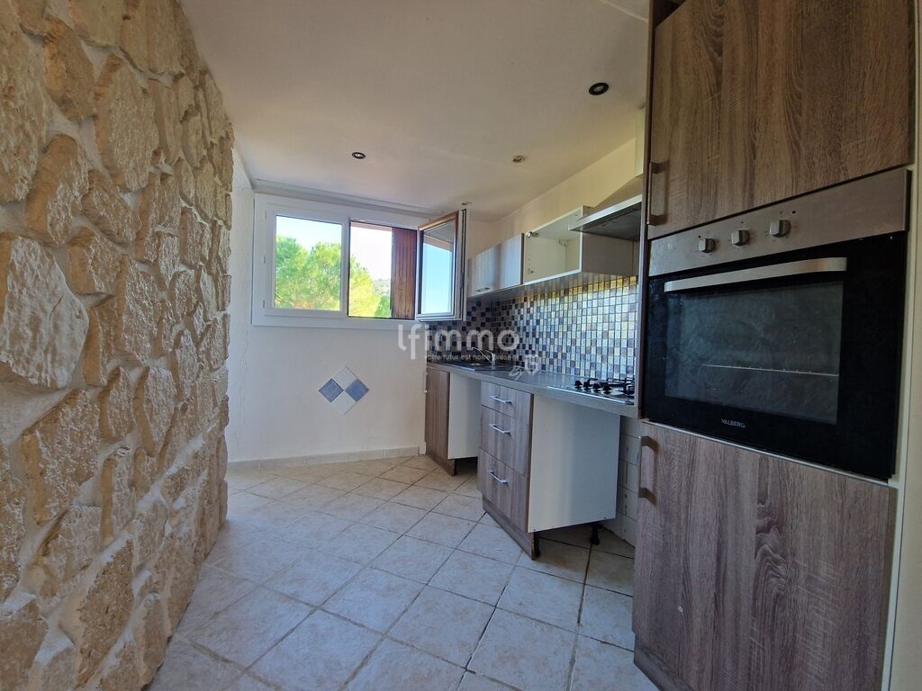 Photo 3 : Appartement T3 avec terrasse et cave