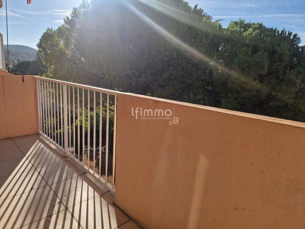 Photo 7 : Appartement T3 avec terrasse et cave