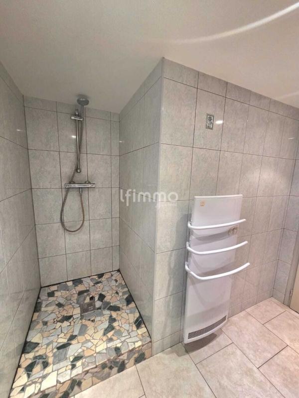 Photo 3 : Appartement 2 pièces 65 m² entièrement rénové   Quartier Barban