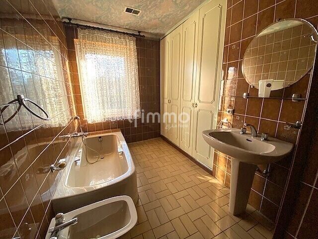 Photo 7 : Maison mitoyenne- 286m² habitables sur terrain de 8 ares