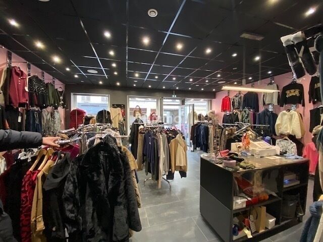 Photo 1 : Local commercial de 104 m² au centre- ville de Sarreguemines (57