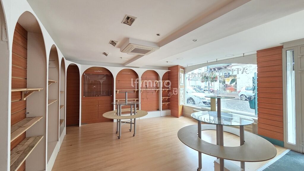 Photo 5 : Local commercial libre d'occupation