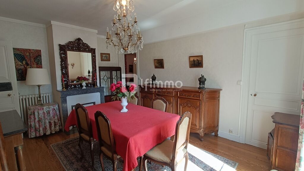 Photo 11 : Provins maison de ville 100m² et grenier 85 m² au calme. Petit e