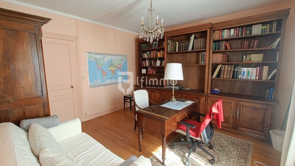 Photo 2 : Provins maison de ville 100m² et grenier 85 m² au calme. Petit e