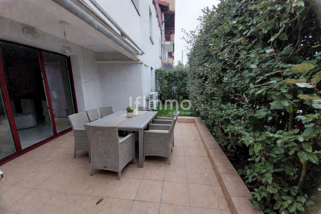 Photo 1 : Appartement T2 avec extérieur et place de parking