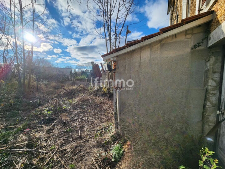 Photo 11 : Maison en meulière à rénover - rue Albert Darmont