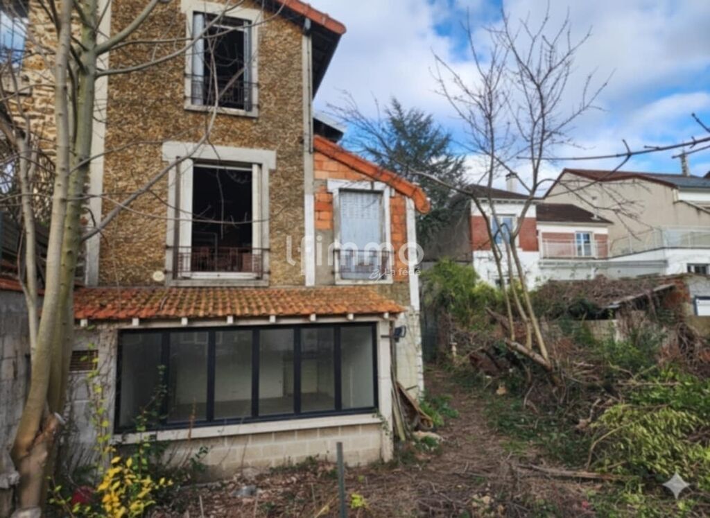 Photo 1 : Maison en meulière à rénover - rue Albert Darmont