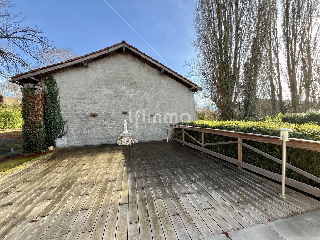 Photo 2 : Maison avec sous-sol complet et ancienne minoterie