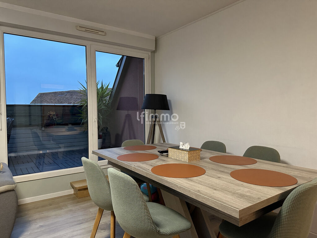 Photo 2 : Duplex 3 pièces avec terrasse, balcon et garage