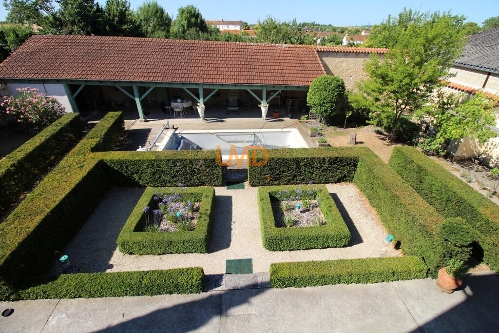 Photo 2 : Demeure Bourgeoise St Jean d'Angely