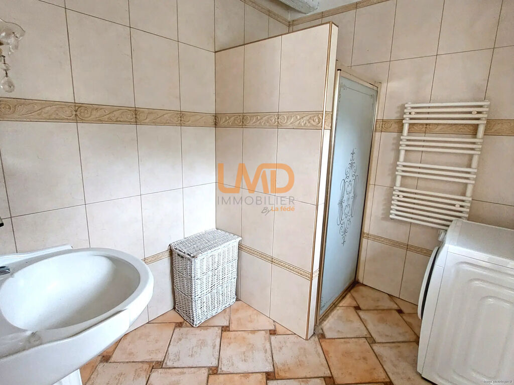 Photo 11 : Longueville, solide bâtisse avec dépendances, sur terrain clos d