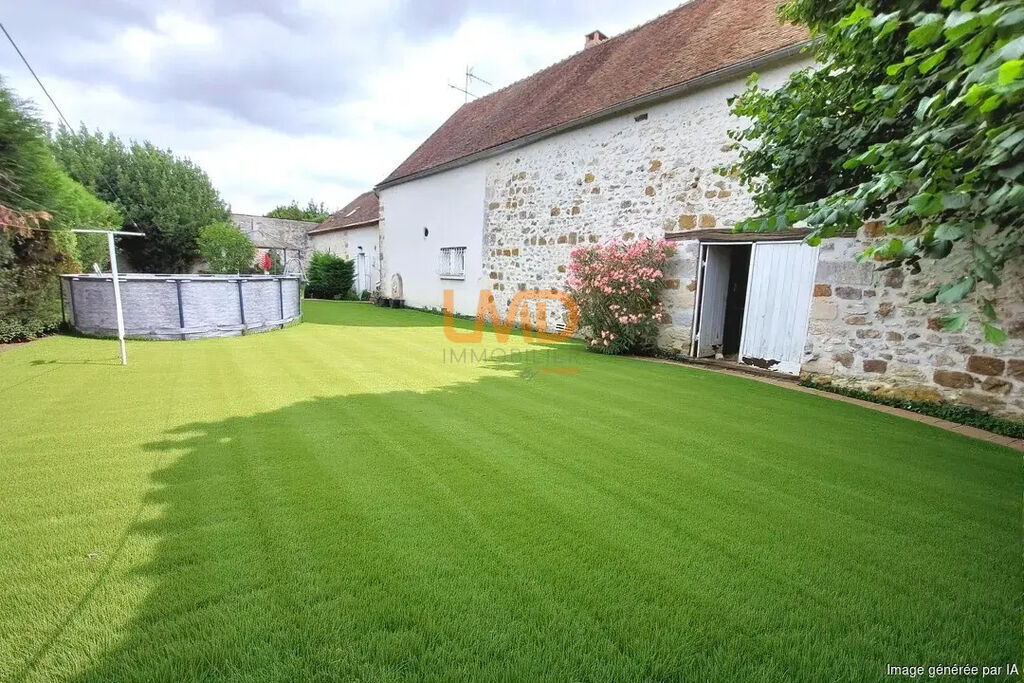 Photo 16 : Longueville, solide bâtisse avec dépendances, sur terrain clos d