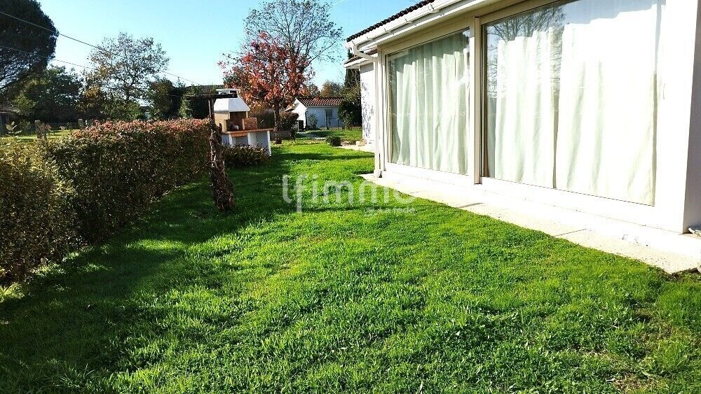 Photo 17 : Maison familiale spacieuse et soignée, proche de toutes commodit