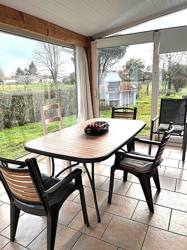 Photo 7 : Maison familiale spacieuse et soignée, proche de toutes commodit