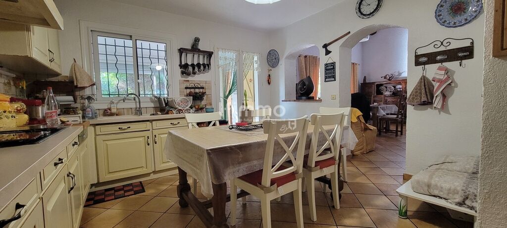 Photo 4 : Maison de caractère, piscine et jardin arboré