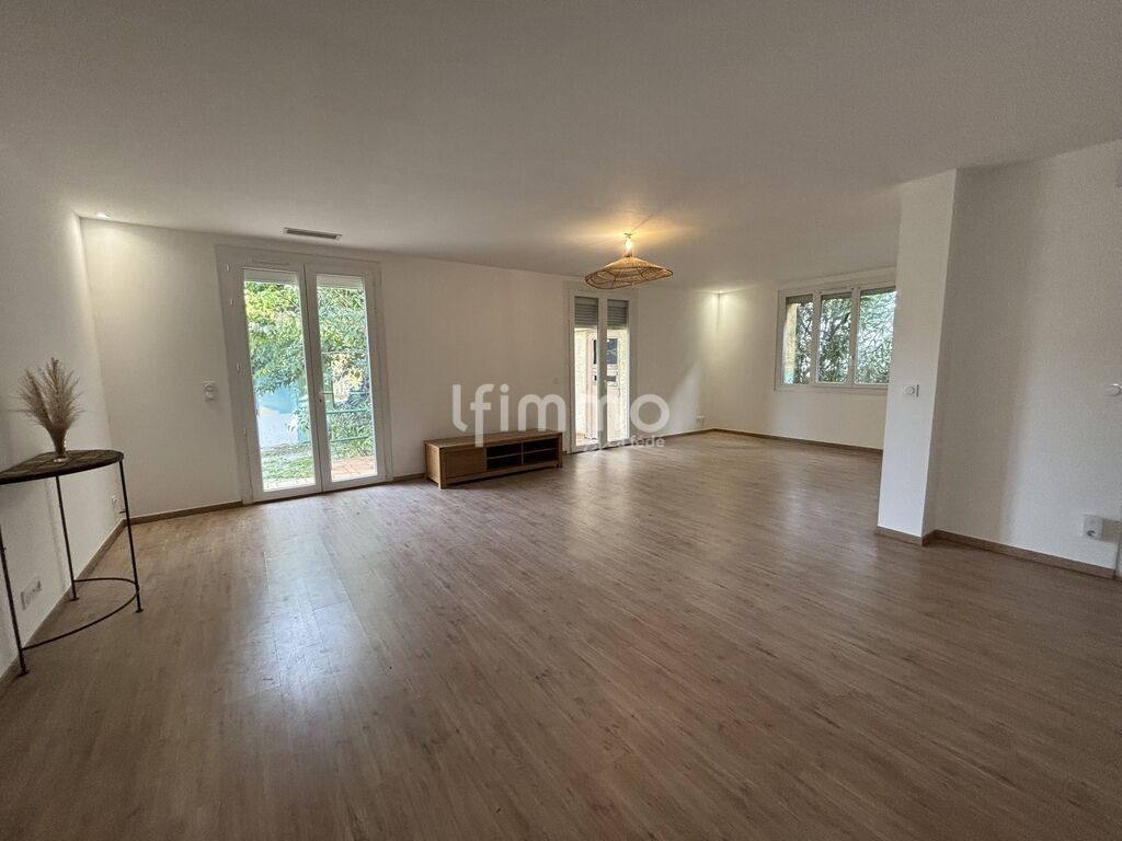 Photo 1 : Plain pied 127m² avec 4 chambres