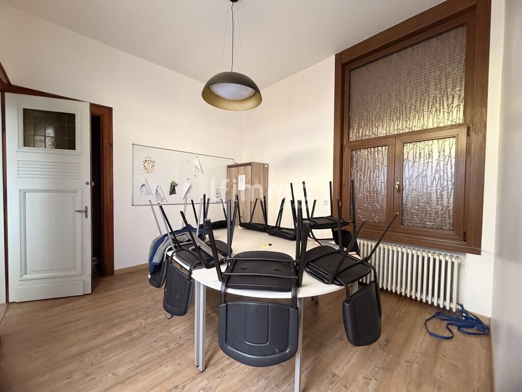 Photo 15 : Maison de maître authentique à fort potentiel