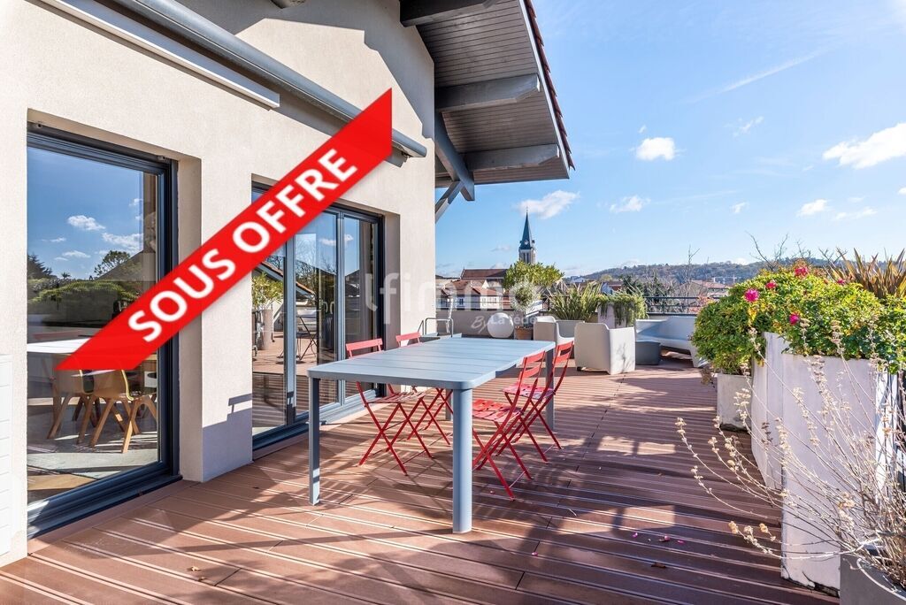 Photo 1 : Exceptionnel toit-terrasse de 152 m² + 110 m² d’extérieur