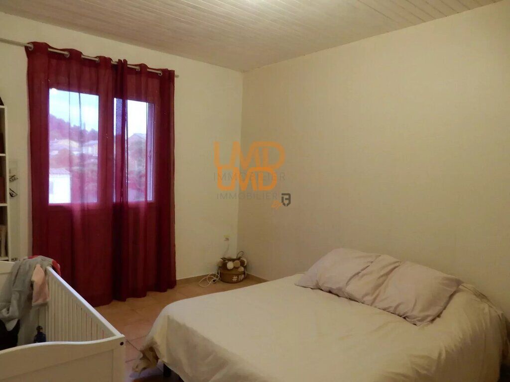 Photo 9 : maison - 3 chambres - cour - garage