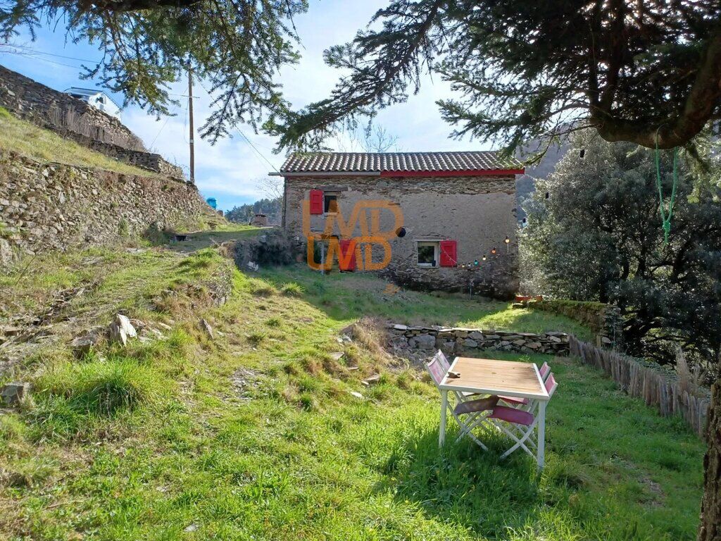 Photo 1 : Maison en pierre - Vue panoramique - Terrain