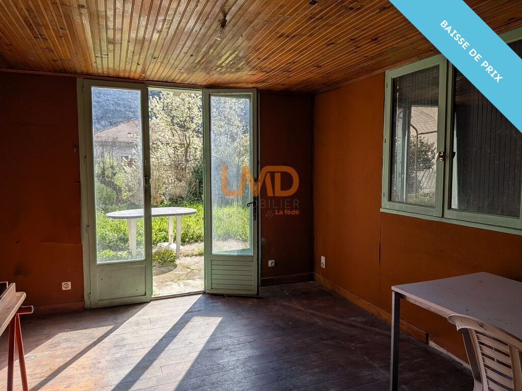 Photo 10 : Maison en pierre - 2 appartements - Garage - Terrain