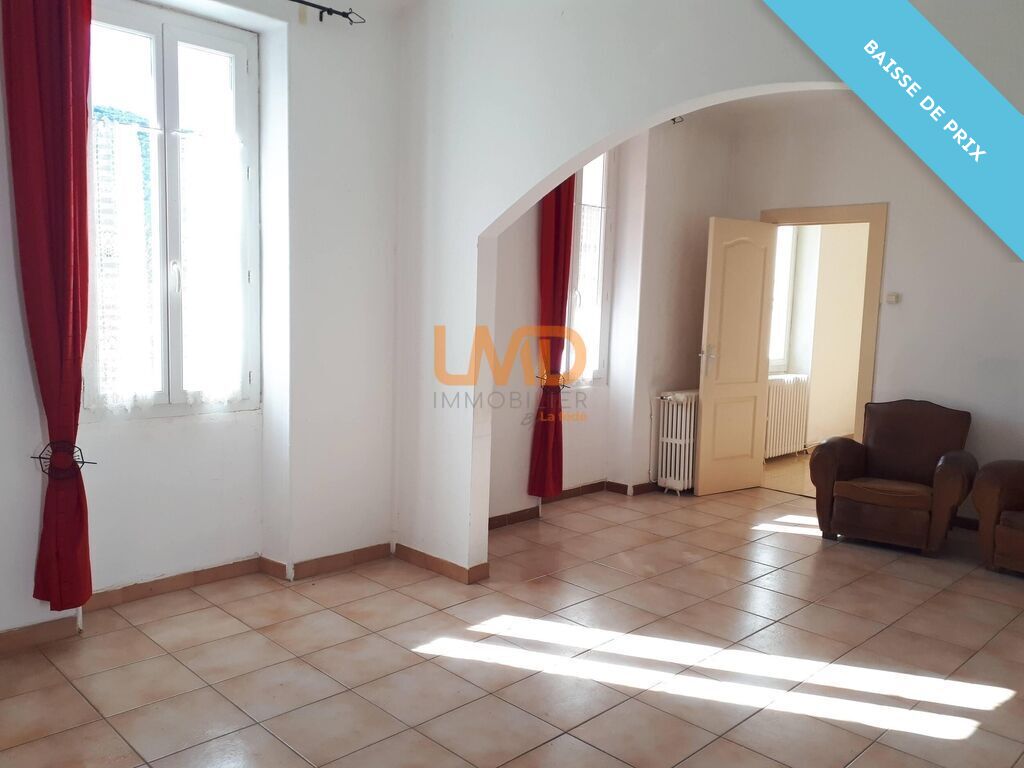 Photo 4 : Maison en pierre - 2 appartements - Garage - Terrain