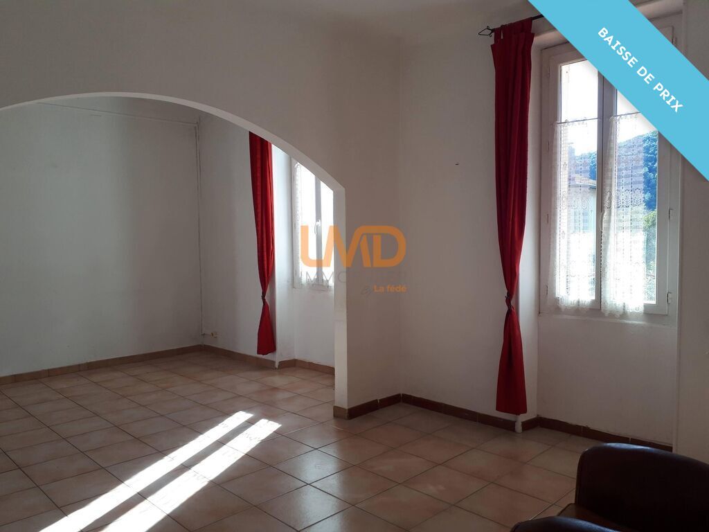 Photo 7 : Maison en pierre - 2 appartements - Garage - Terrain