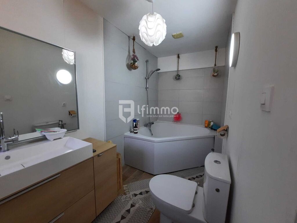 Photo 15 : Gite + Appartement + Bureaux + Dépendances et Piscine chauffée