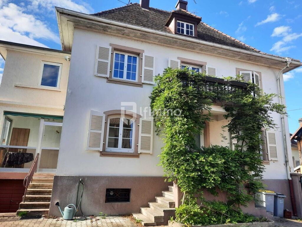 Photo 2 : Gite + Appartement + Bureaux + Dépendances et Piscine chauffée