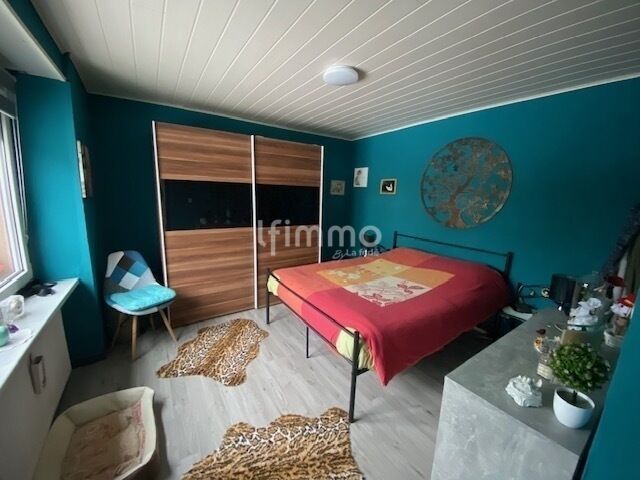 Photo 3 : Maison semi mitoyenne côté garage