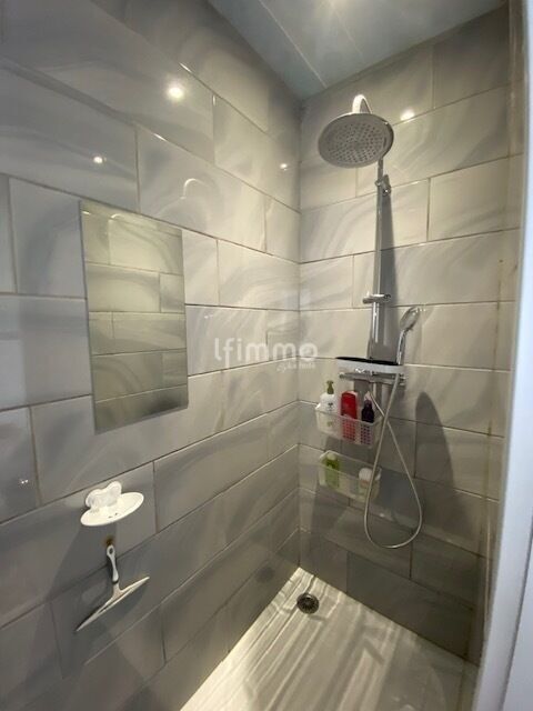 Photo 4 : Maison semi mitoyenne côté garage