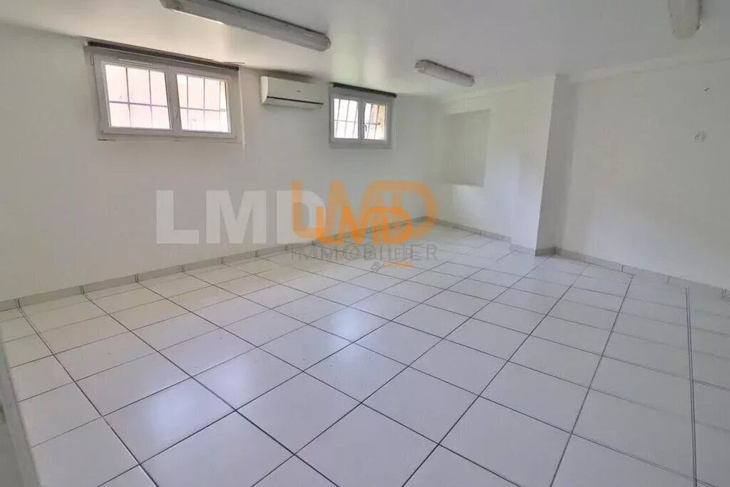 Photo 3 : Local commercial 236m2 au centre de Ollioules