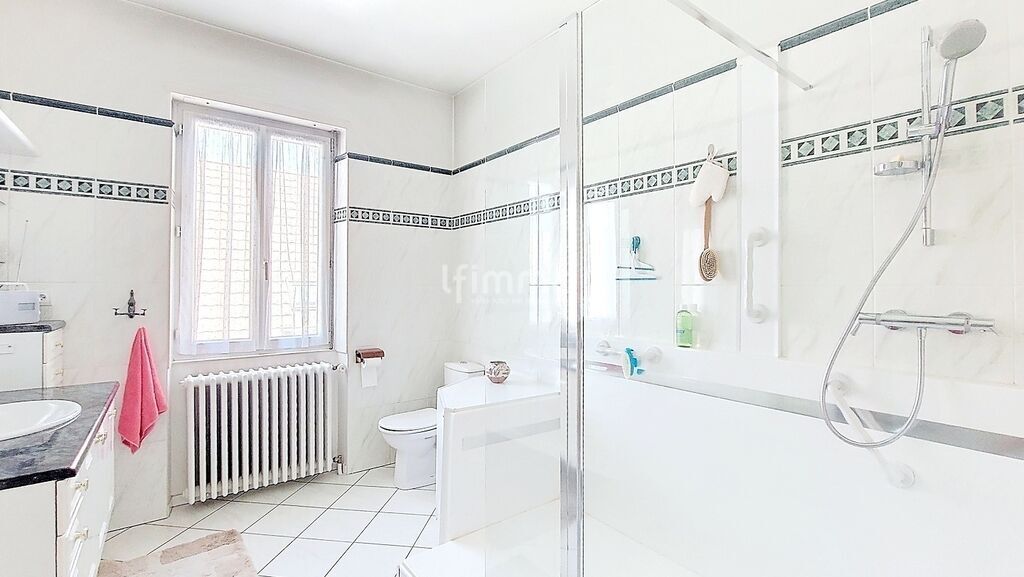 Photo 8 : Maison bourgeoise 277m2 sur 12,5 ares